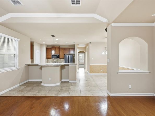 1619  Southwestern Drive , Allen Texas 75013