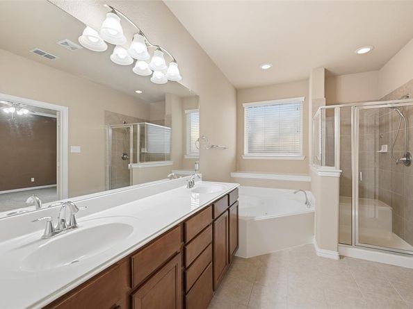 1619  Southwestern Drive , Allen Texas 75013