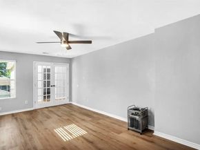 1915  Shaw Street , Dallas Texas 75212