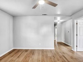 1915  Shaw Street , Dallas Texas 75212