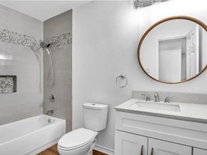 1915  Shaw Street , Dallas Texas 75212