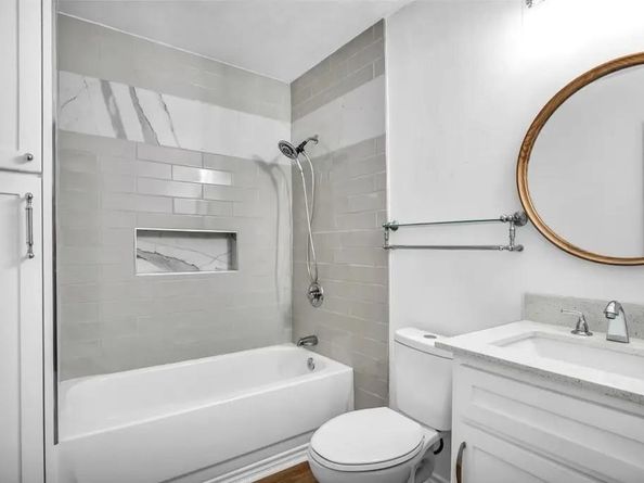 1915  Shaw Street , Dallas Texas 75212