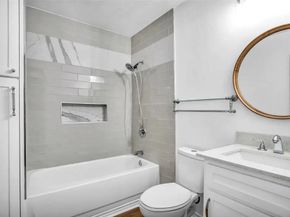 1915  Shaw Street , Dallas Texas 75212