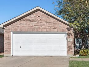 1249  Kielder Circle , Fort Worth Texas 76134