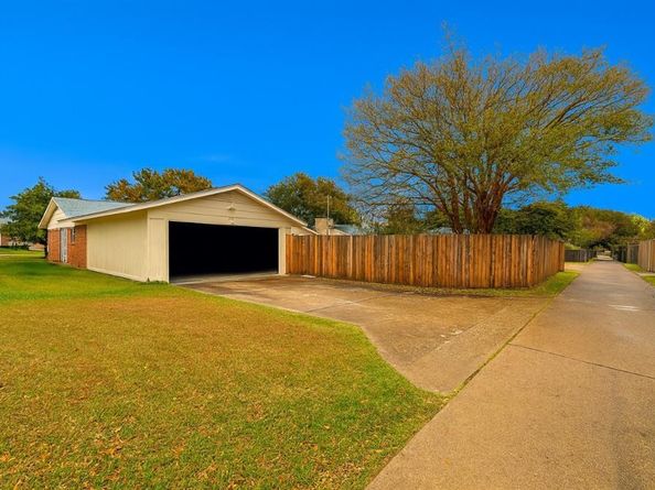 2014  Powderhorn Drive , Garland Texas 75044