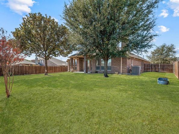 7717  Black Willow Lane , Arlington Texas 76002