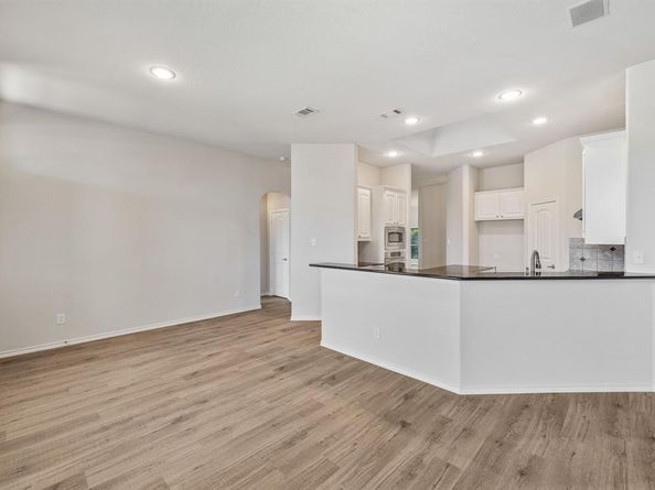 7717  Black Willow Lane , Arlington Texas 76002