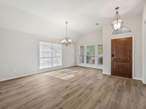 7717  Black Willow Lane , Arlington Texas 76002