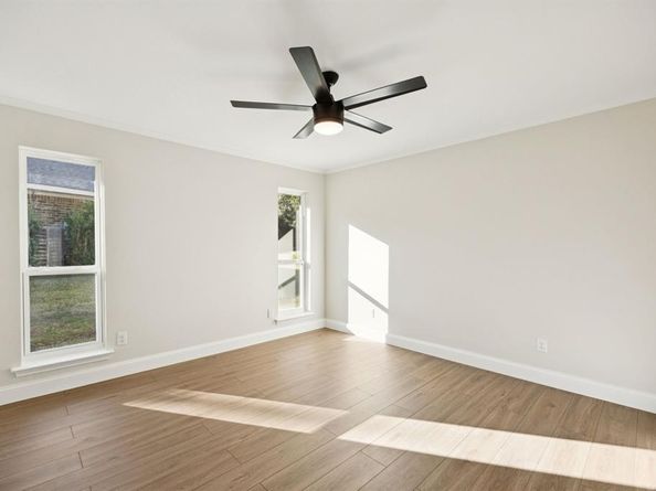 7716  Lone Moor Circle , Dallas Texas 75248