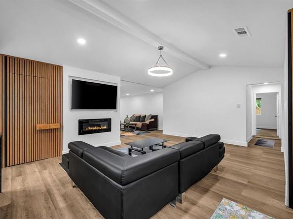 4122  Azalea Lane , Garland Texas 75043