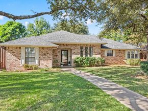 3101  Regency Street , Carrollton Texas 75007