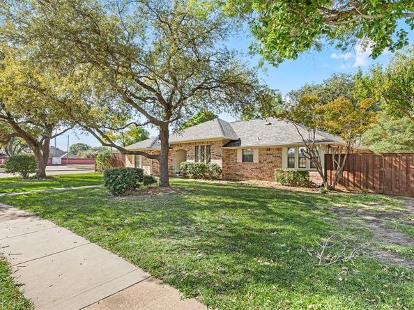 3101  Regency Street , Carrollton Texas 75007