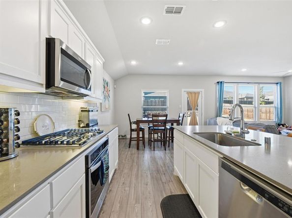 10529  Lequoia Street , Fort Worth Texas 76179