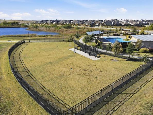 10529  Lequoia Street , Fort Worth Texas 76179