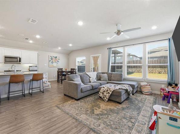 10529  Lequoia Street , Fort Worth Texas 76179