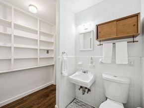 10017  Medlock Drive , Dallas Texas 75218