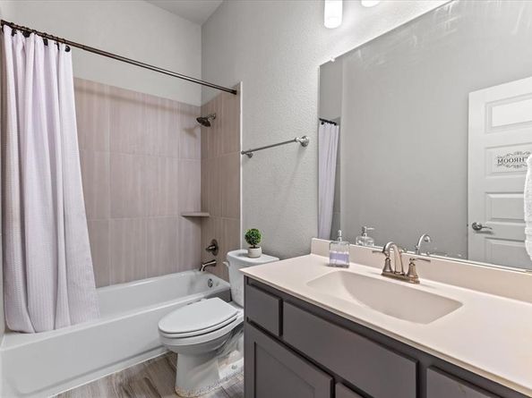 625  Alaina Drive , DeSoto Texas 75115