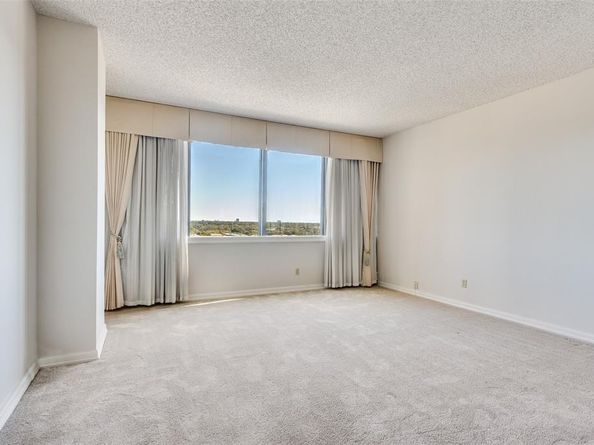 5200  Keller Springs Road  820, Dallas Texas 75248