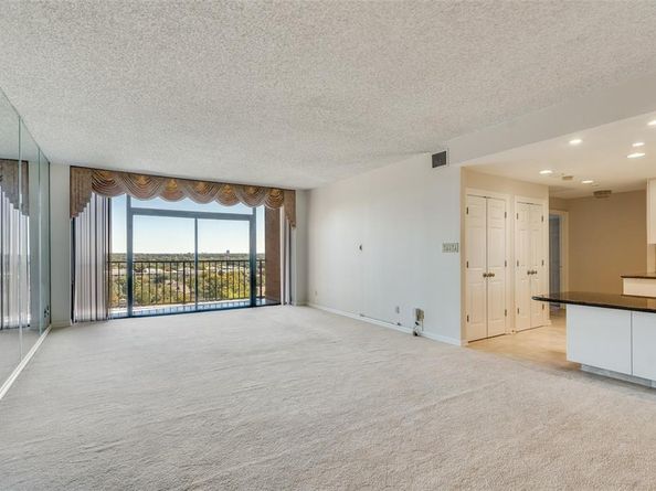 5200  Keller Springs Road  820, Dallas Texas 75248