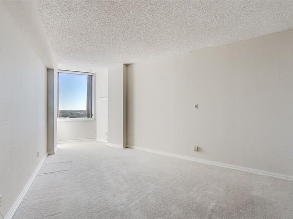 5200  Keller Springs Road  820, Dallas Texas 75248