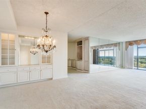 5200  Keller Springs Road  820, Dallas Texas 75248