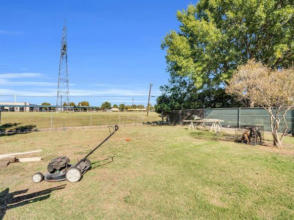 1530  Independence Trail , Grand Prairie Texas 75052