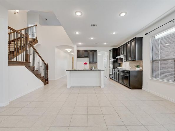 1020  Chickasaw Drive , Carrollton Texas 75010