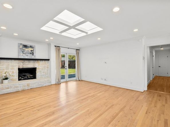 7727  La Avenida Drive , Dallas Texas 75248