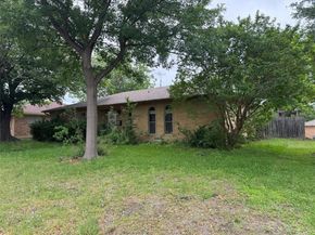 2235  Babalos Lane , Dallas Texas 75228