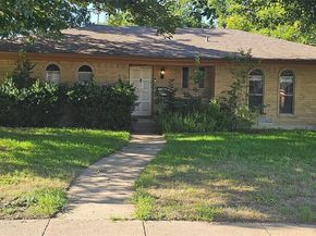 2235  Babalos Lane , Dallas Texas 75228