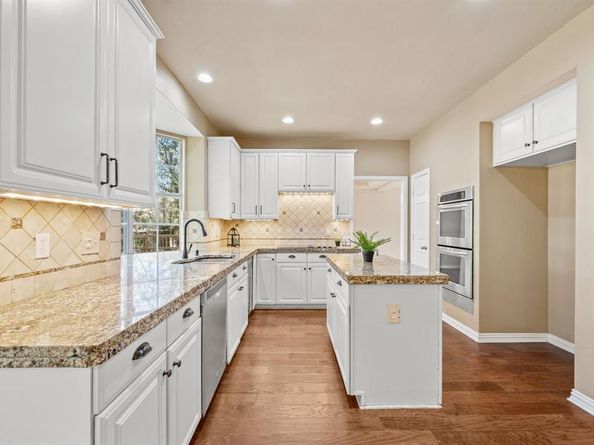 2504  Springhill Drive , Grapevine Texas 76051