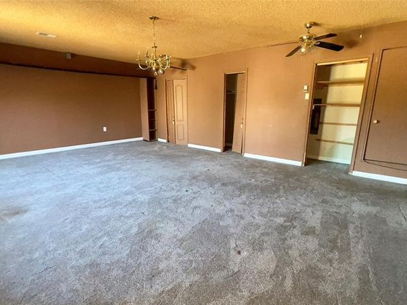 636  Scottsboro Lane , Dallas Texas 75241