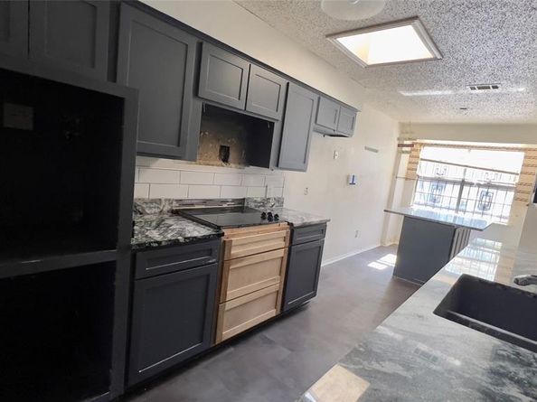 636  Scottsboro Lane , Dallas Texas 75241