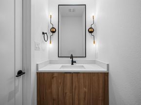 1014  Grandview Avenue , Dallas Texas 75223