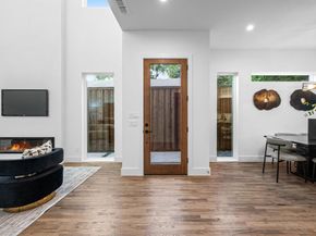 1014  Grandview Avenue , Dallas Texas 75223