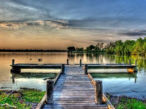 8712  Tudor Place , Dallas Texas 75228