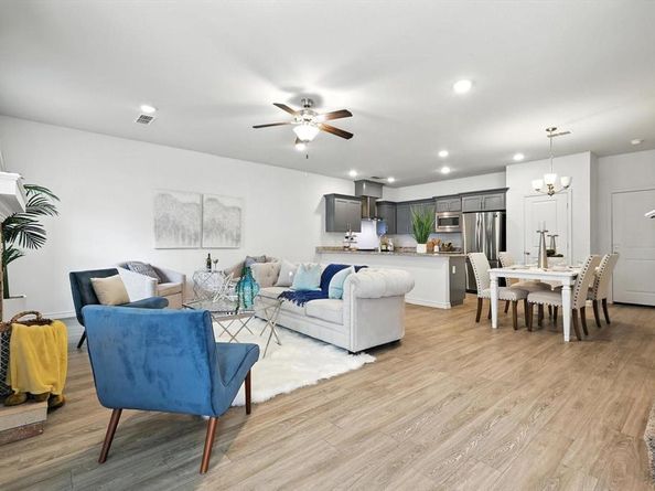 8712  Tudor Place , Dallas Texas 75228