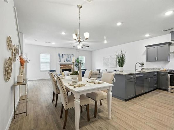 8712  Tudor Place , Dallas Texas 75228