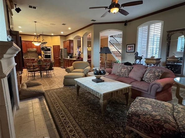 2805  Prestonwood Drive , Plano Texas 75093