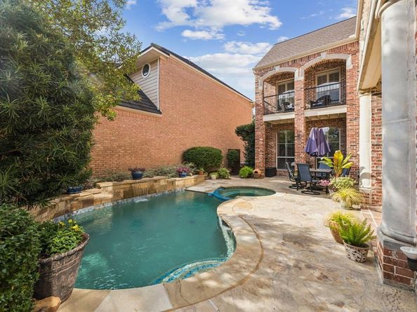 2805  Prestonwood Drive , Plano Texas 75093