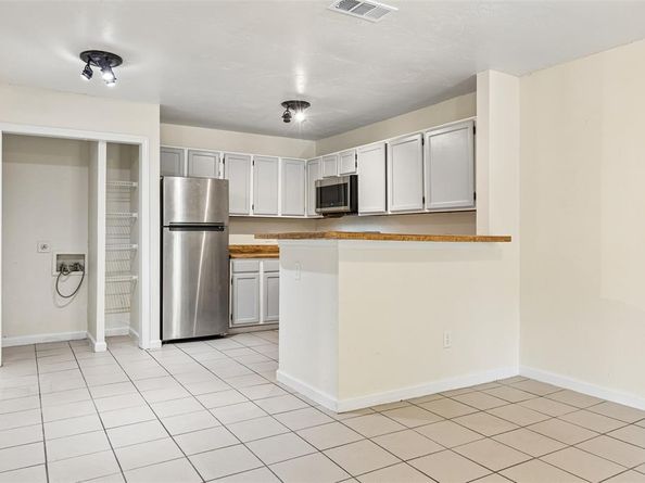 6108  Abrams Road  610, Dallas Texas 75231