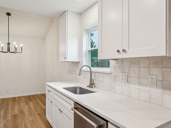 3529  Kelvin Avenue , Fort Worth Texas 76133