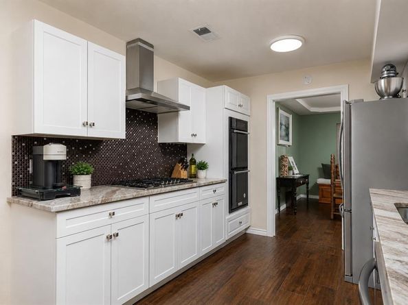 1433  Lincoln Place , Carrollton Texas 75006