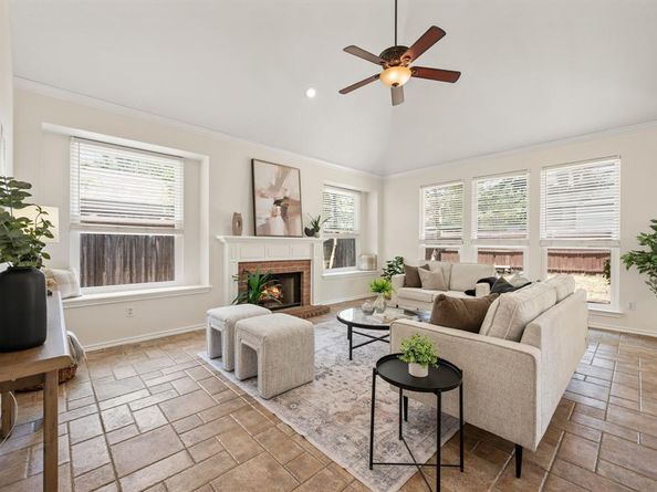9045  Tyne Trail , Fort Worth Texas 76118