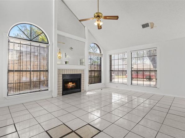 2635  Oak bend  , Dallas Texas 75227
