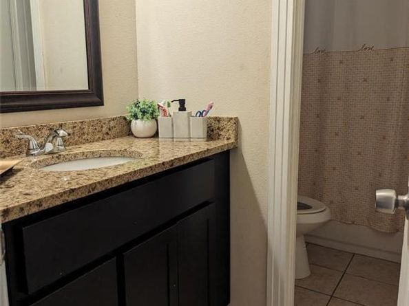 2715  Britton Avenue , Dallas Texas 75216