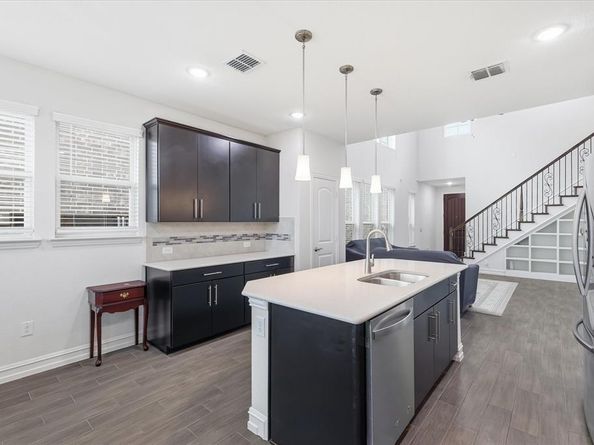 217  Jones Street , Irving Texas 75063