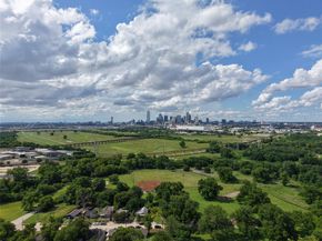 310  Avenue G Avenue , Dallas Texas 75203
