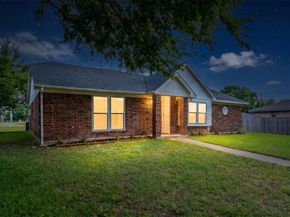 2534  Limestone Lane , Garland Texas 75040