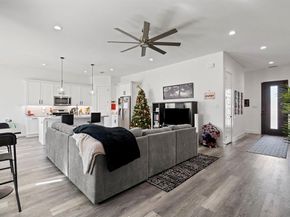 7722  Oak Garden Trail , Dallas Texas 75232